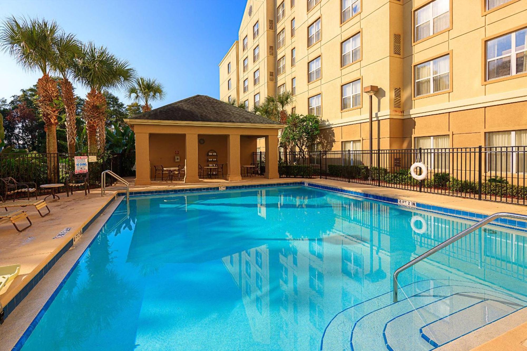 Hotel Homewood By Hilton Orlando
